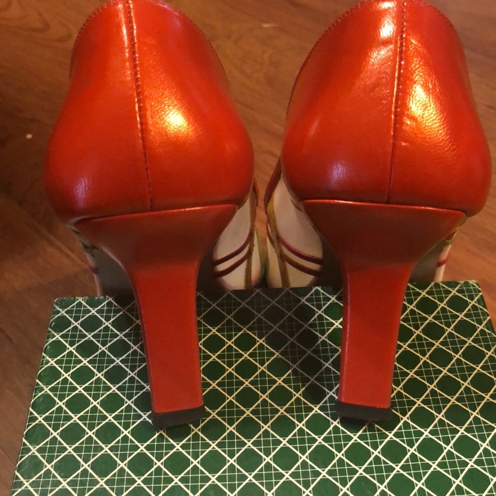 J Renee 8 1/2 3 inch heels. - Picture 5 of 7